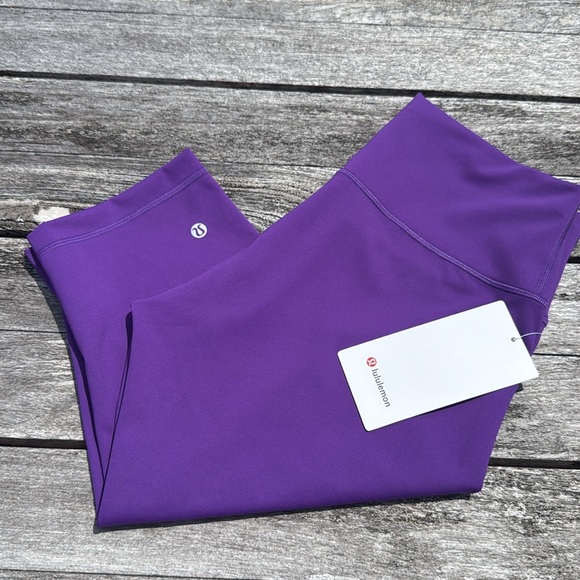 Lululemon Wunder Train High-Rise Crop 15"
College Purple size 12‎ NWT - Picture 2 of 8